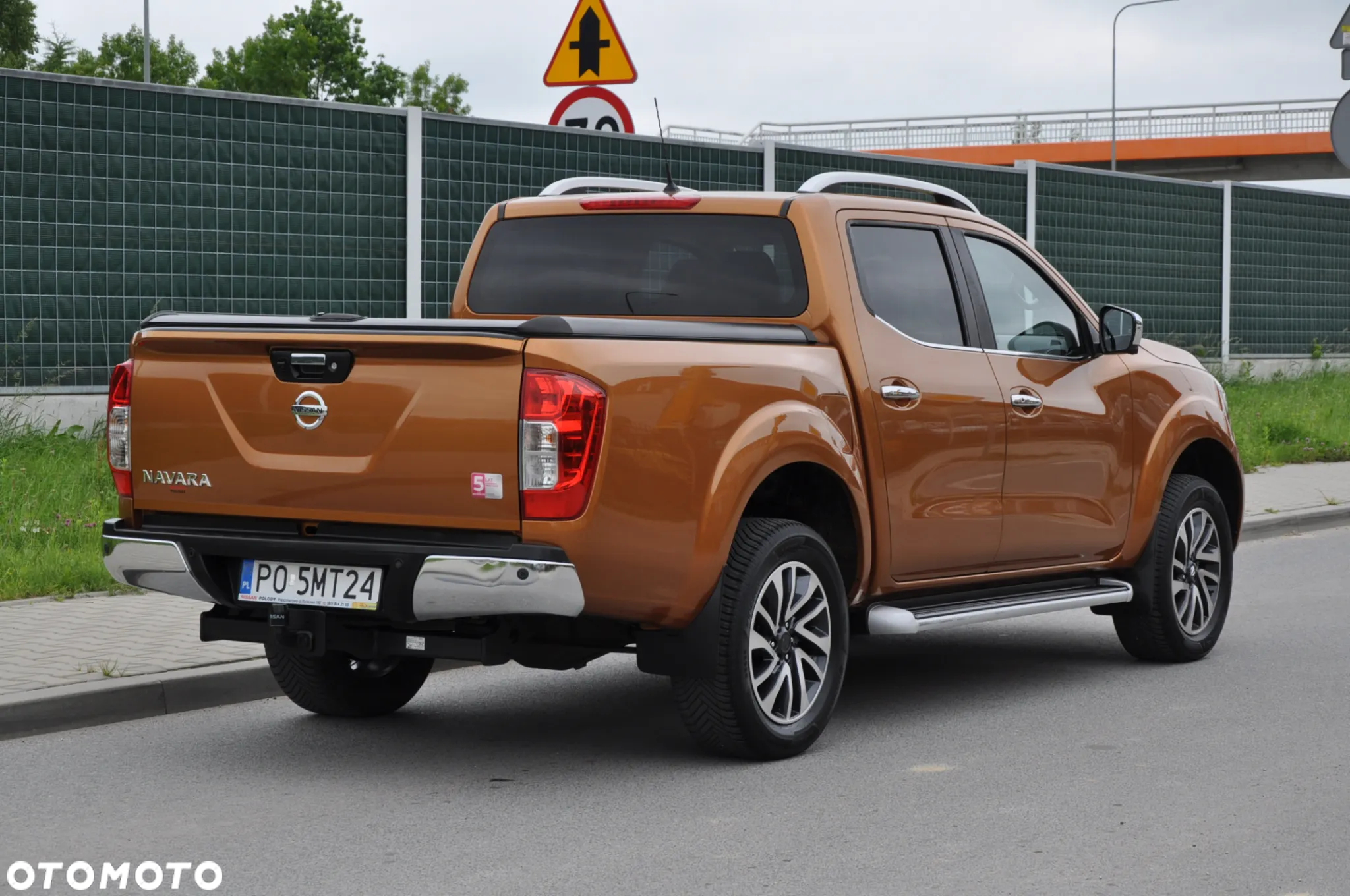 Nissan Navara - 32