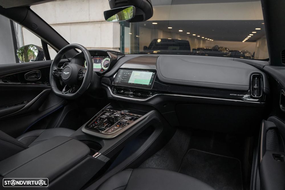 Aston Martin DBX 707 - 14