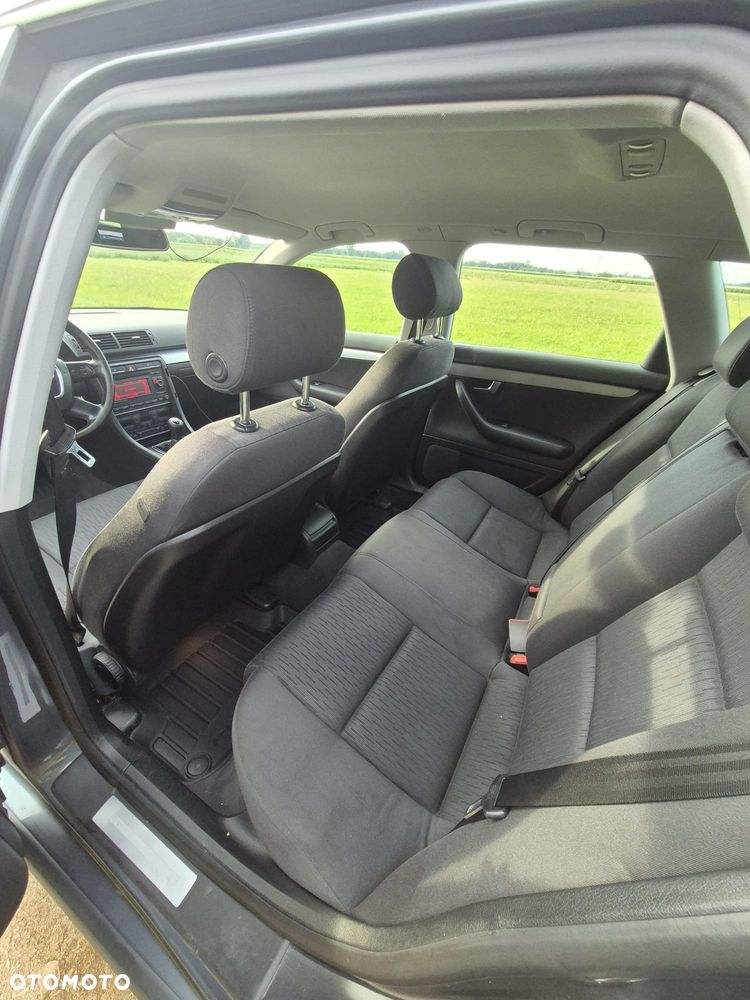 Audi A4 Avant 2.0 TDI - 14