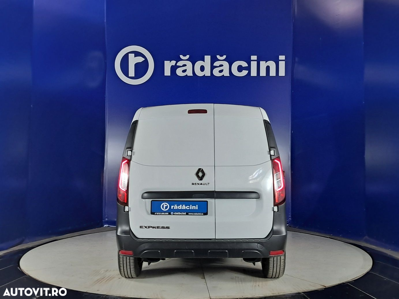 Renault Express - 4