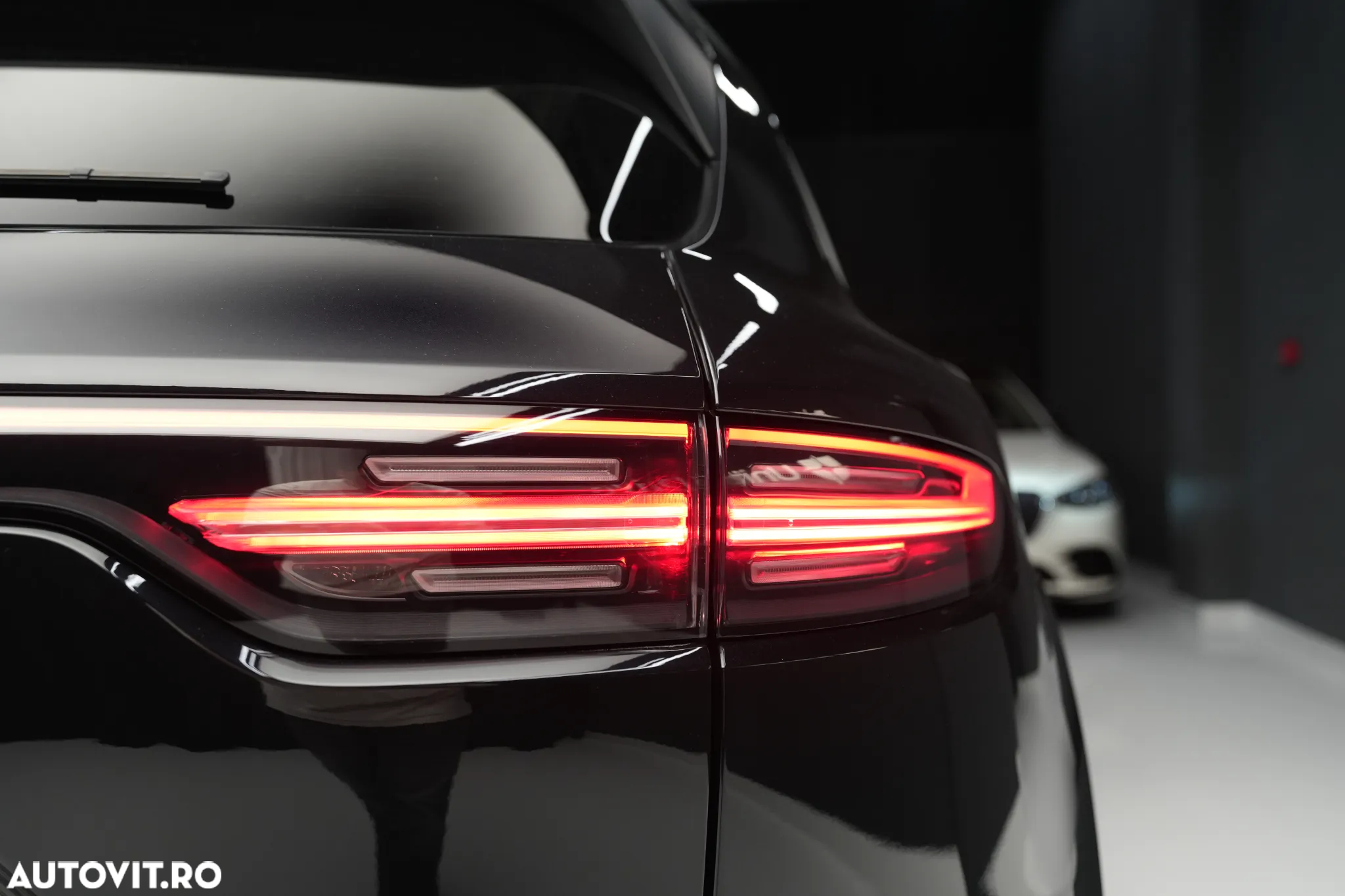 Porsche Cayenne S - 22