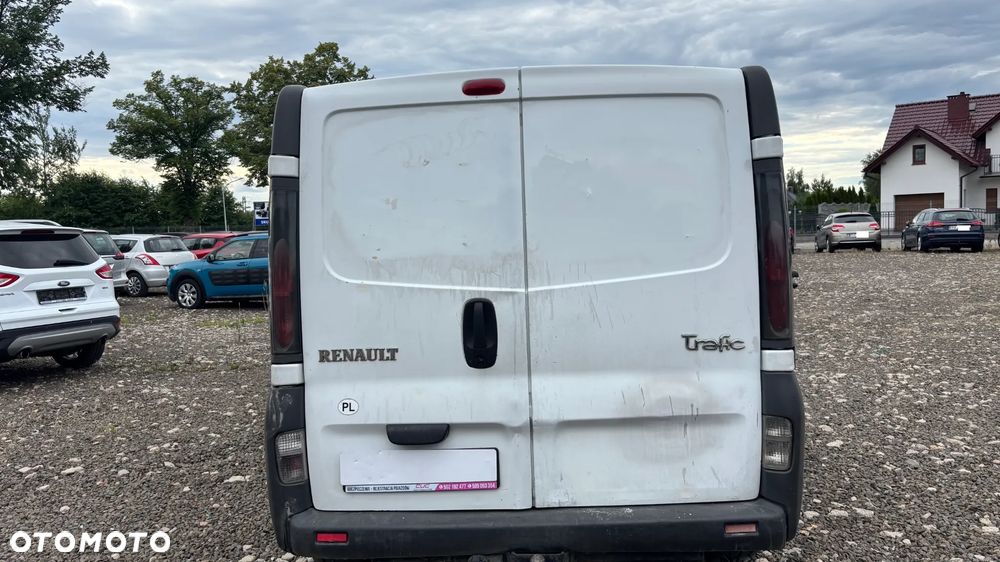 Renault TRAFIC - 10