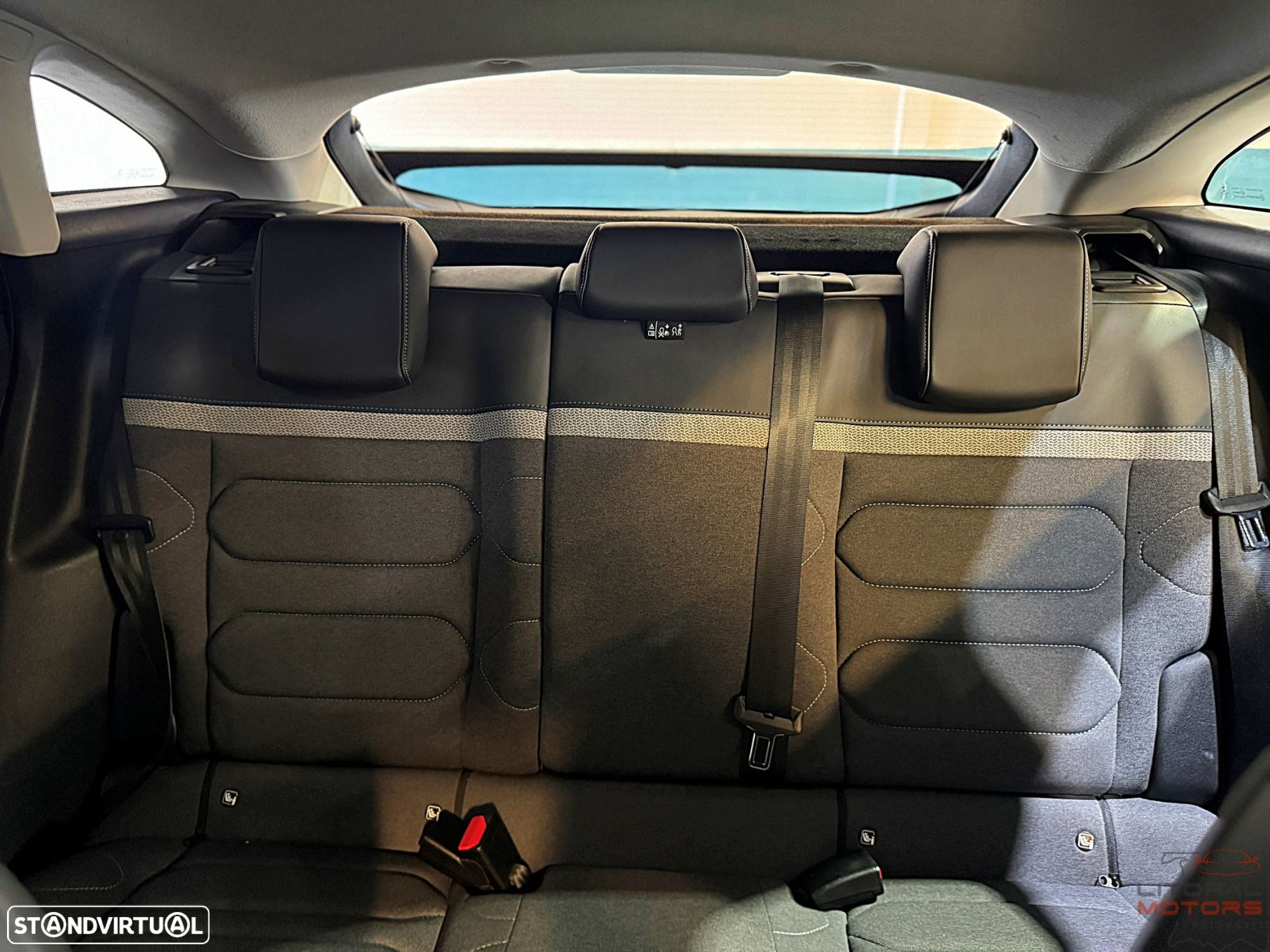 Citroën C4 1.2 PureTech Plus EAT8 - 39