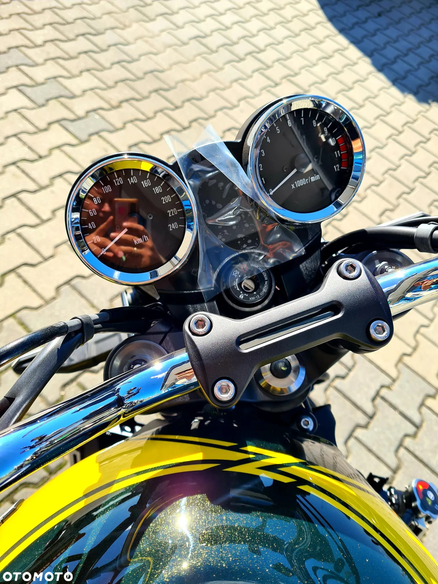 Kawasaki Z 900 RS - 6