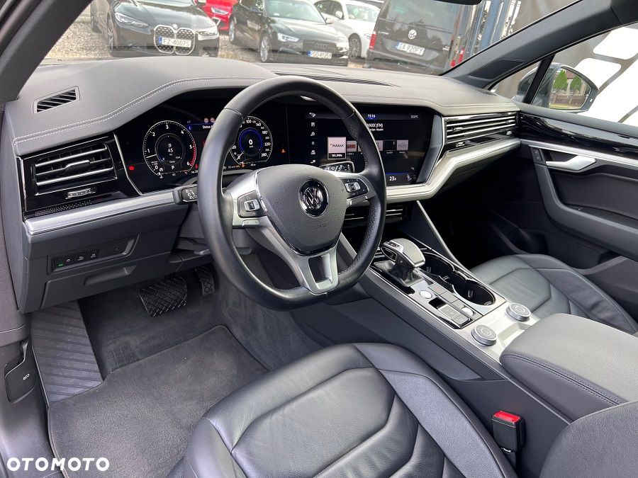 Volkswagen Touareg 3.0 V6 TDI 4Motion DPF Automatik R-Line - 15