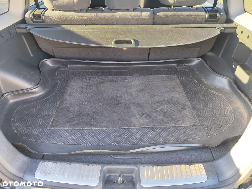 Mitsubishi Outlander - 29