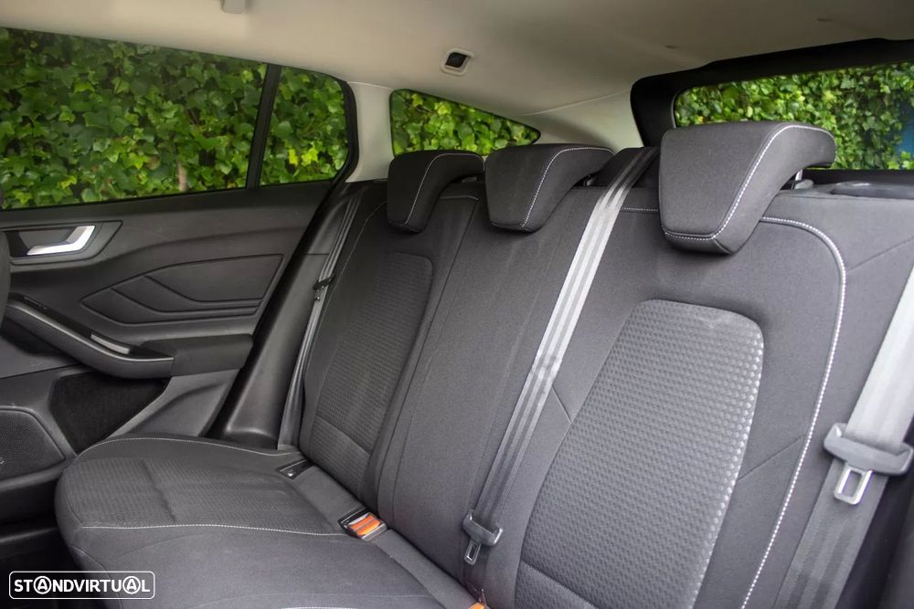 Ford Focus 1.5 TDCi ECOBlue Connected Aut. - 13