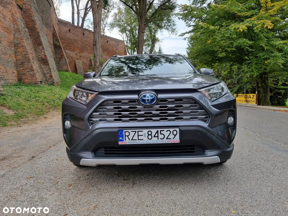 Toyota RAV4 - 11