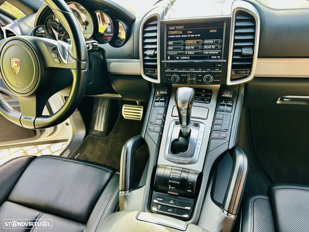 Porsche Cayenne S - 28