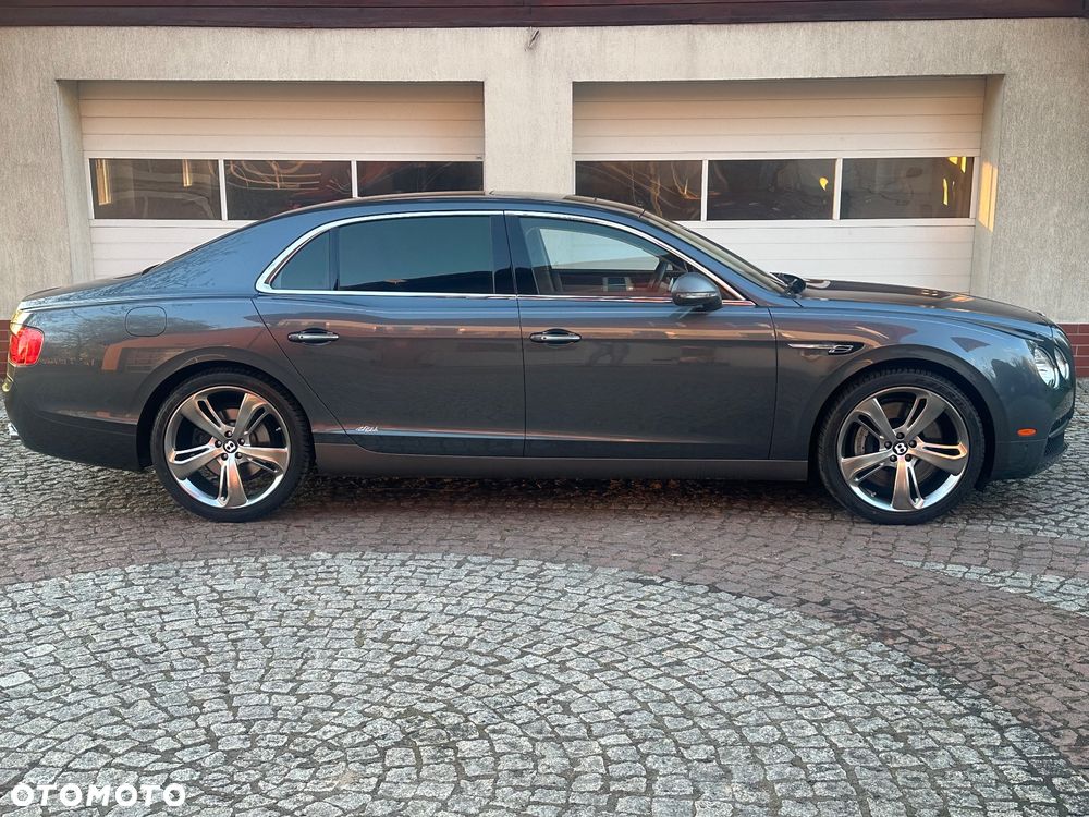 Bentley Flying Spur V8 Mulliner - 26
