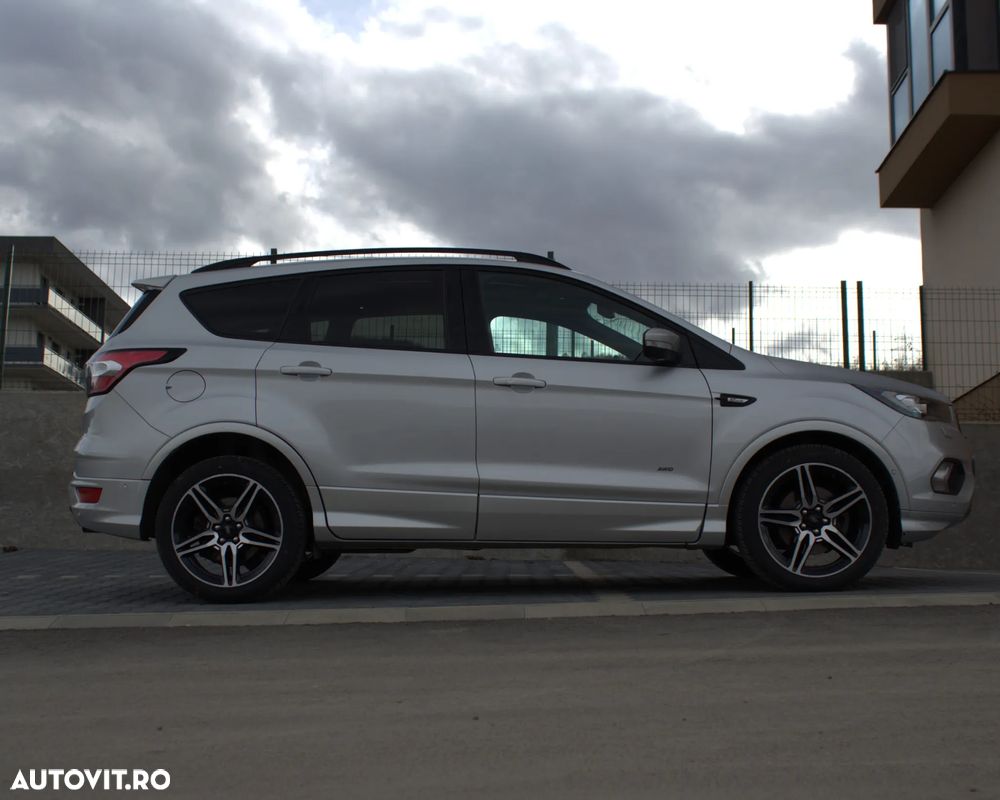 Ford Kuga 2.0 TDCi 4WD Powershift ST-Line - 15