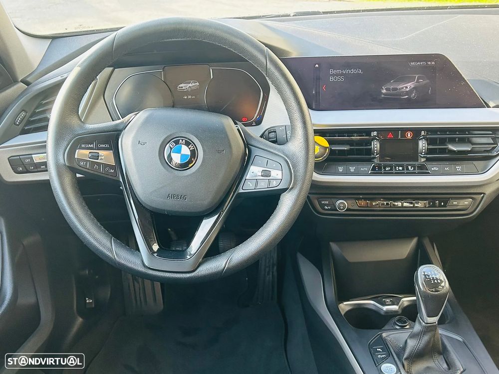 BMW 116 d EfficientDynamics — fotografia 9