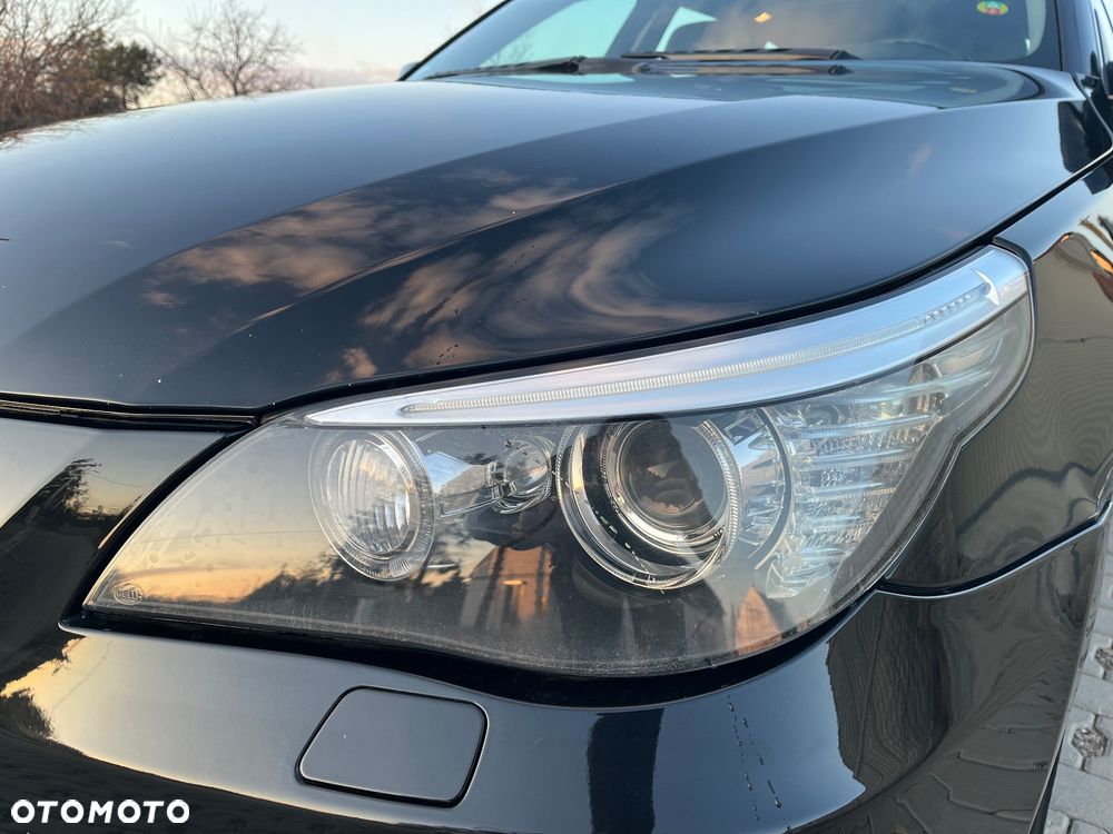 BMW Seria 5 525d - 7
