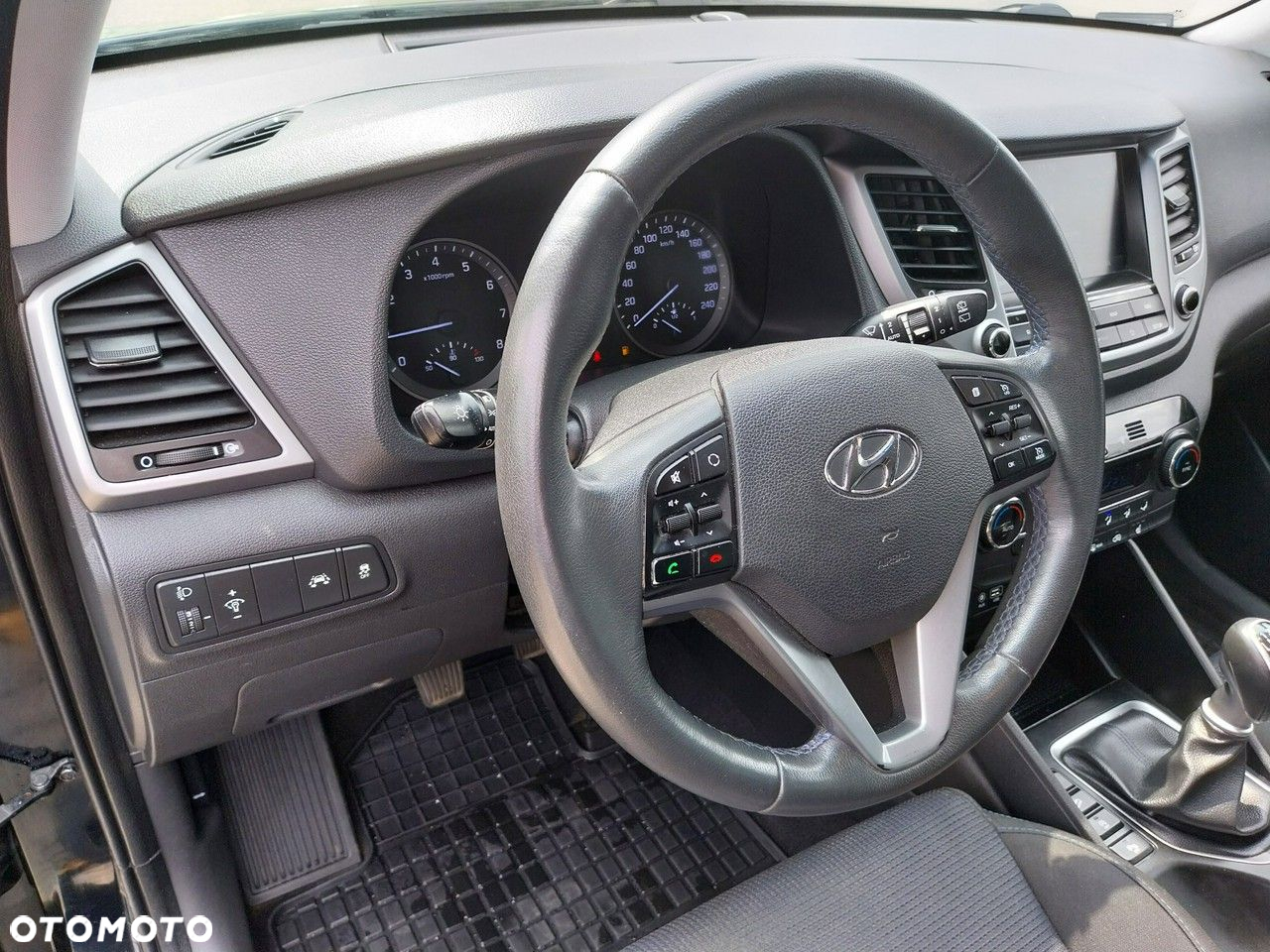 Hyundai Tucson - 8