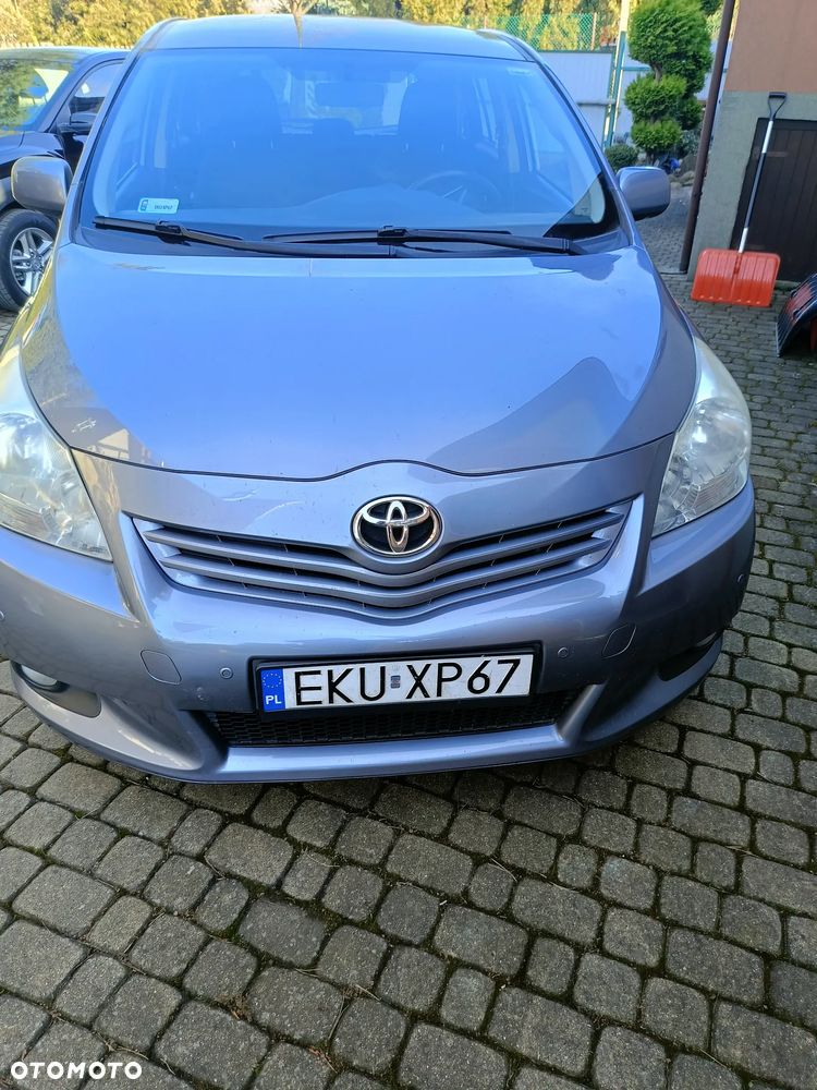 Toyota Verso 1.6 - 8