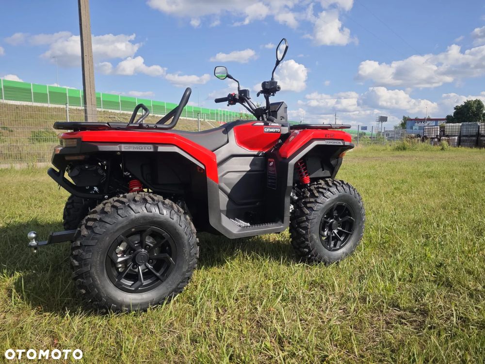 CFMoto CForce - 8