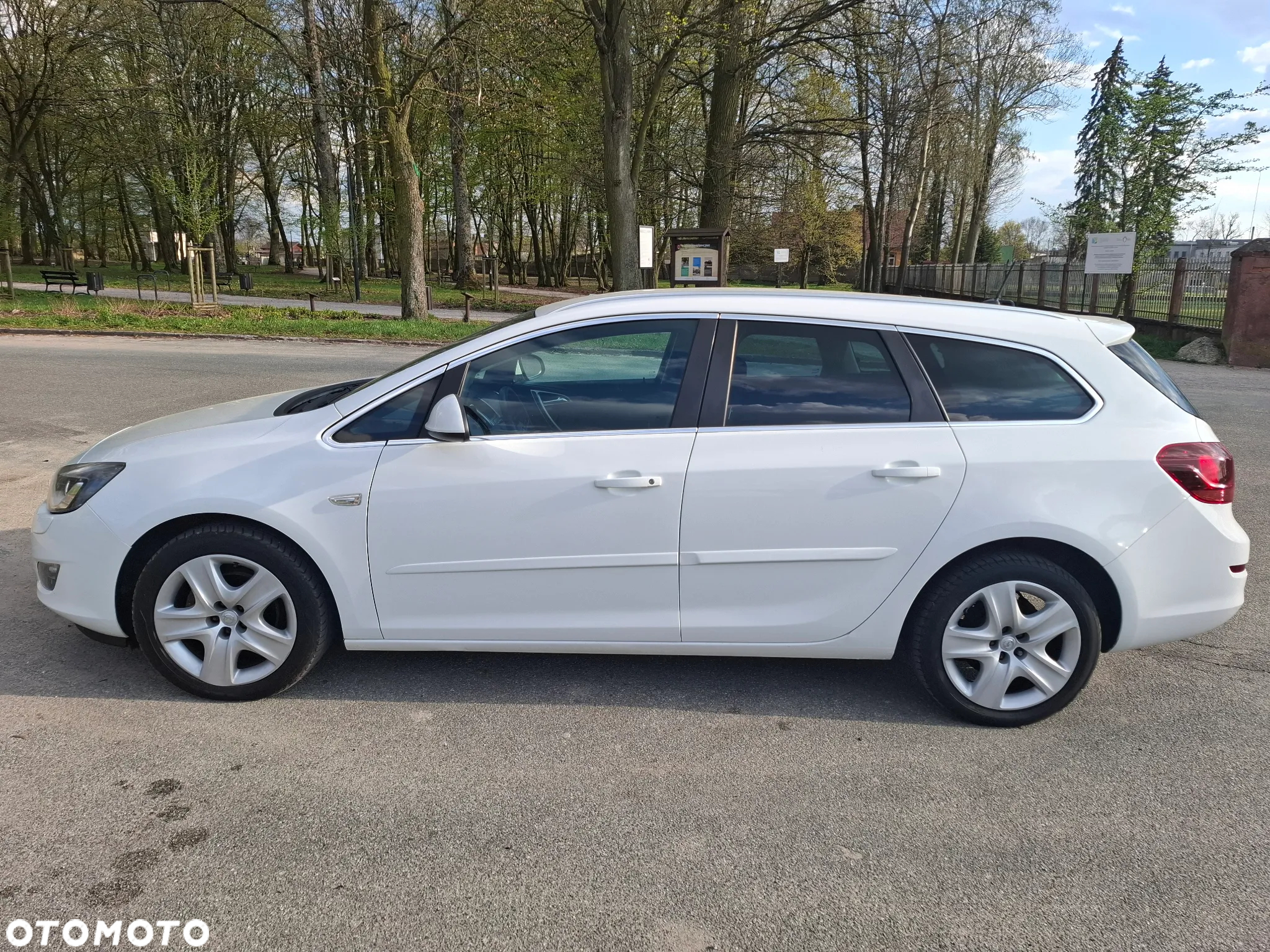 Opel Astra 1.4 Turbo Sports Tourer - 4