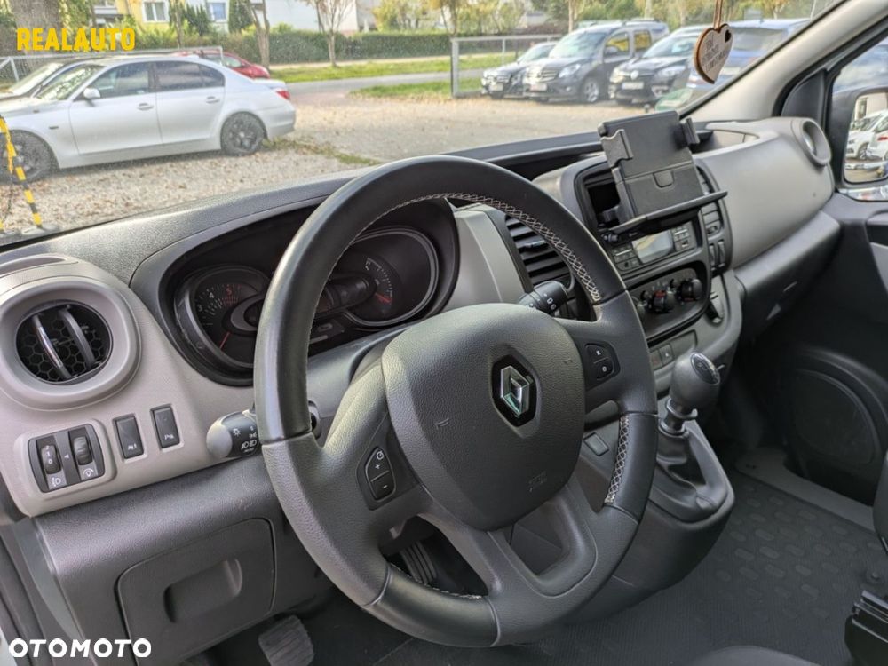 Renault Trafic - 12