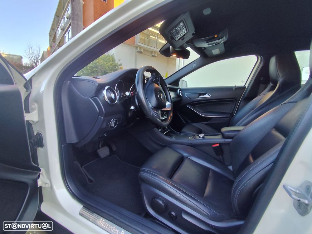 Mercedes-Benz GLA 180 CDI Urban Aut. - 24