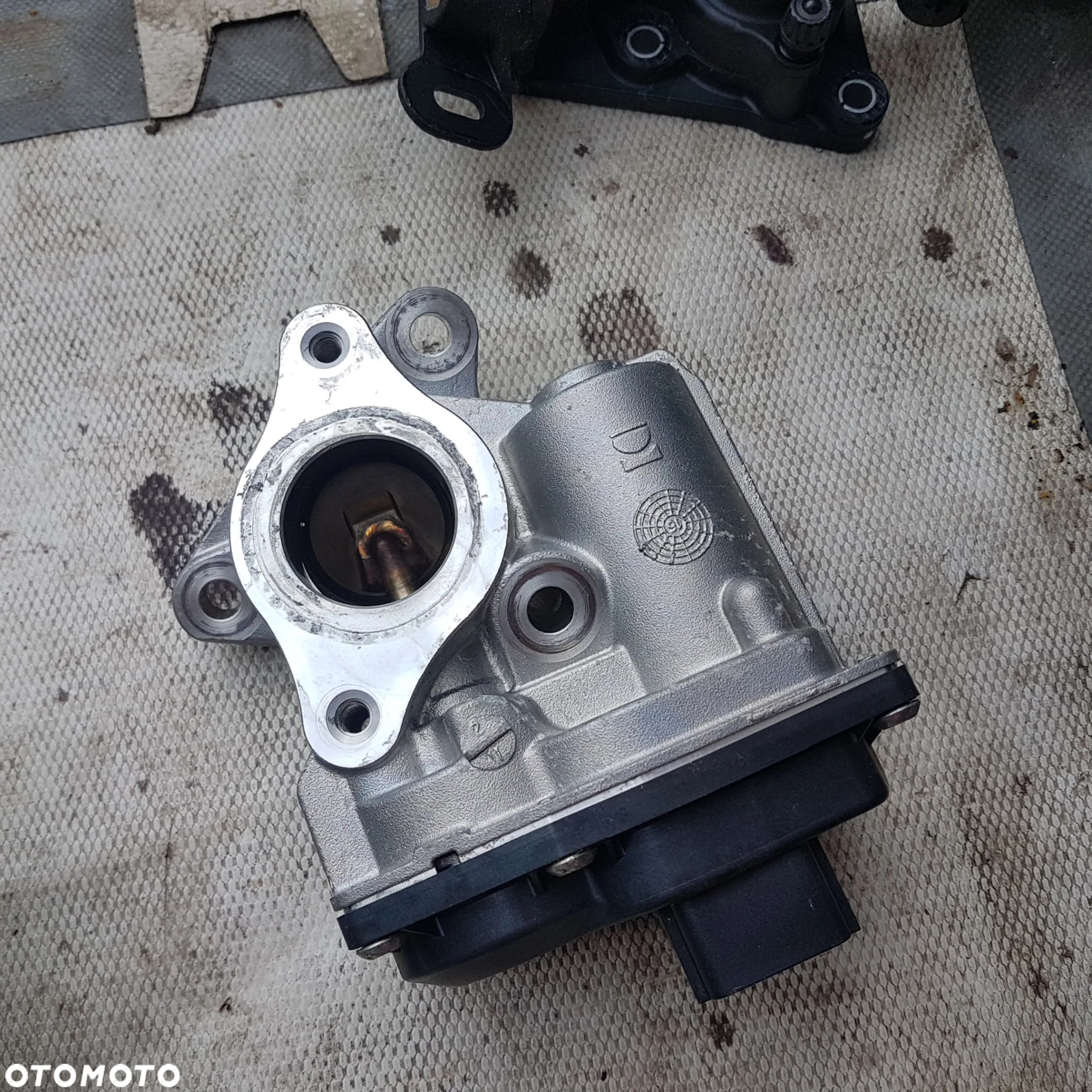przepustnica zawór egr rurka  nissan juke qashqai renault megane dacia mercedes Duster Lodgy Clio 3 Fluence Laguna 3 Latitude Megane 3 Scenic 3 1.5 dci jak nowy oryginał - 19