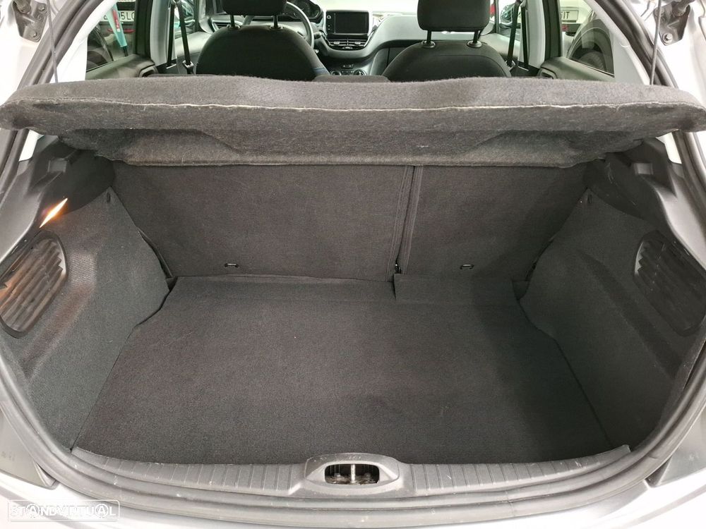 Peugeot 208 1.2 PureTech Signature - 7
