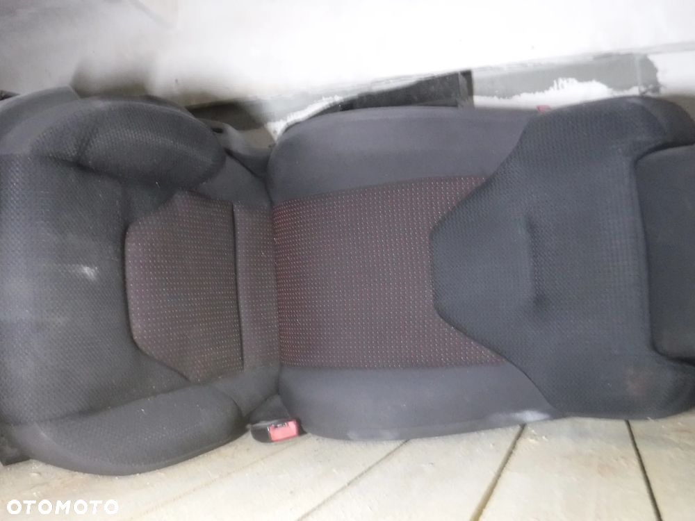 Seat Leon II Altea Toledo III fotel prawy kubelek ladny - 1