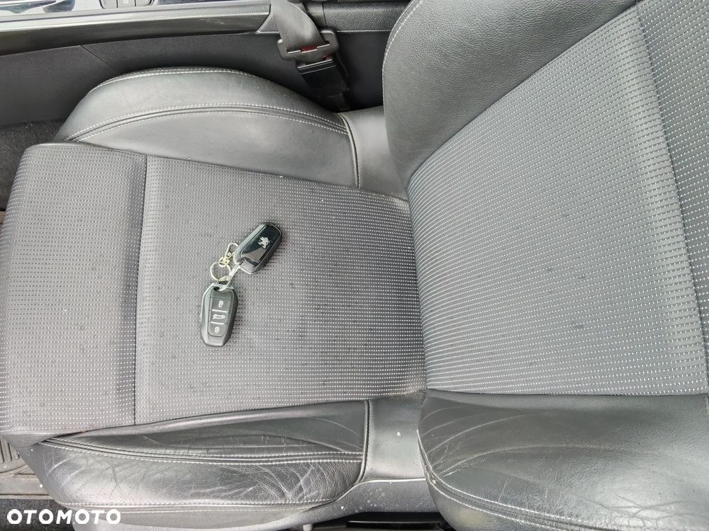 Peugeot 508 HDi FAP 165 Allure - 15