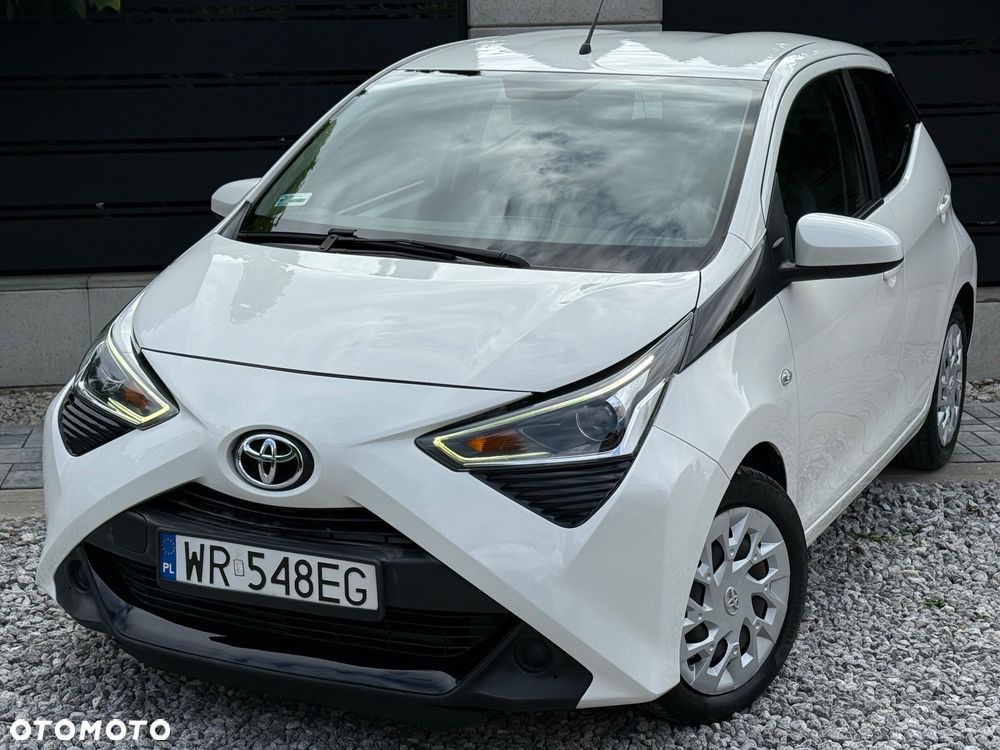 Toyota Aygo x-business - 1