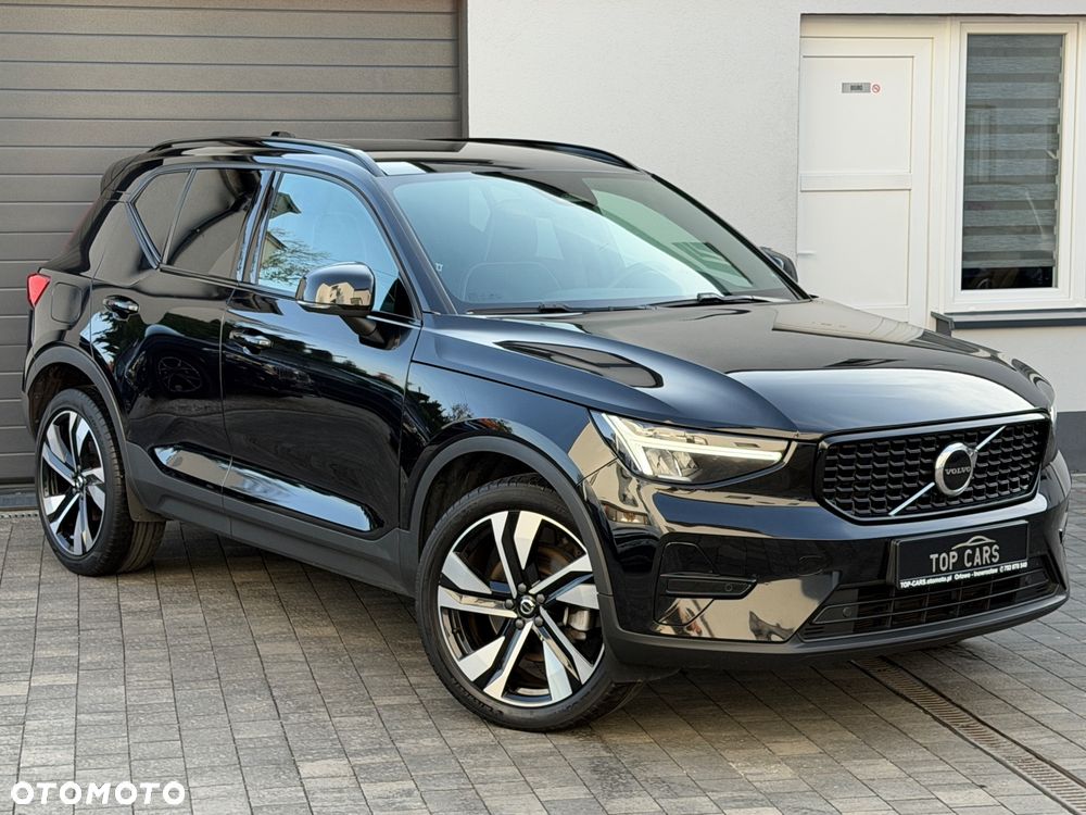 Volvo XC 40 B3 B DKG Ultra Black Edition - 29
