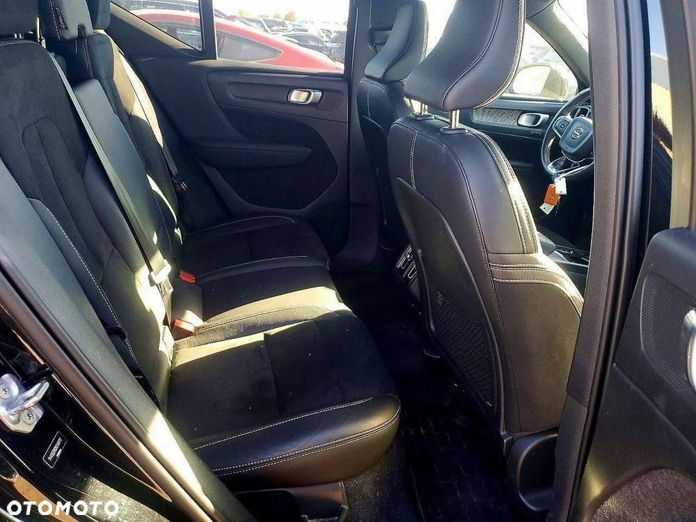 Volvo XC 40 - 12