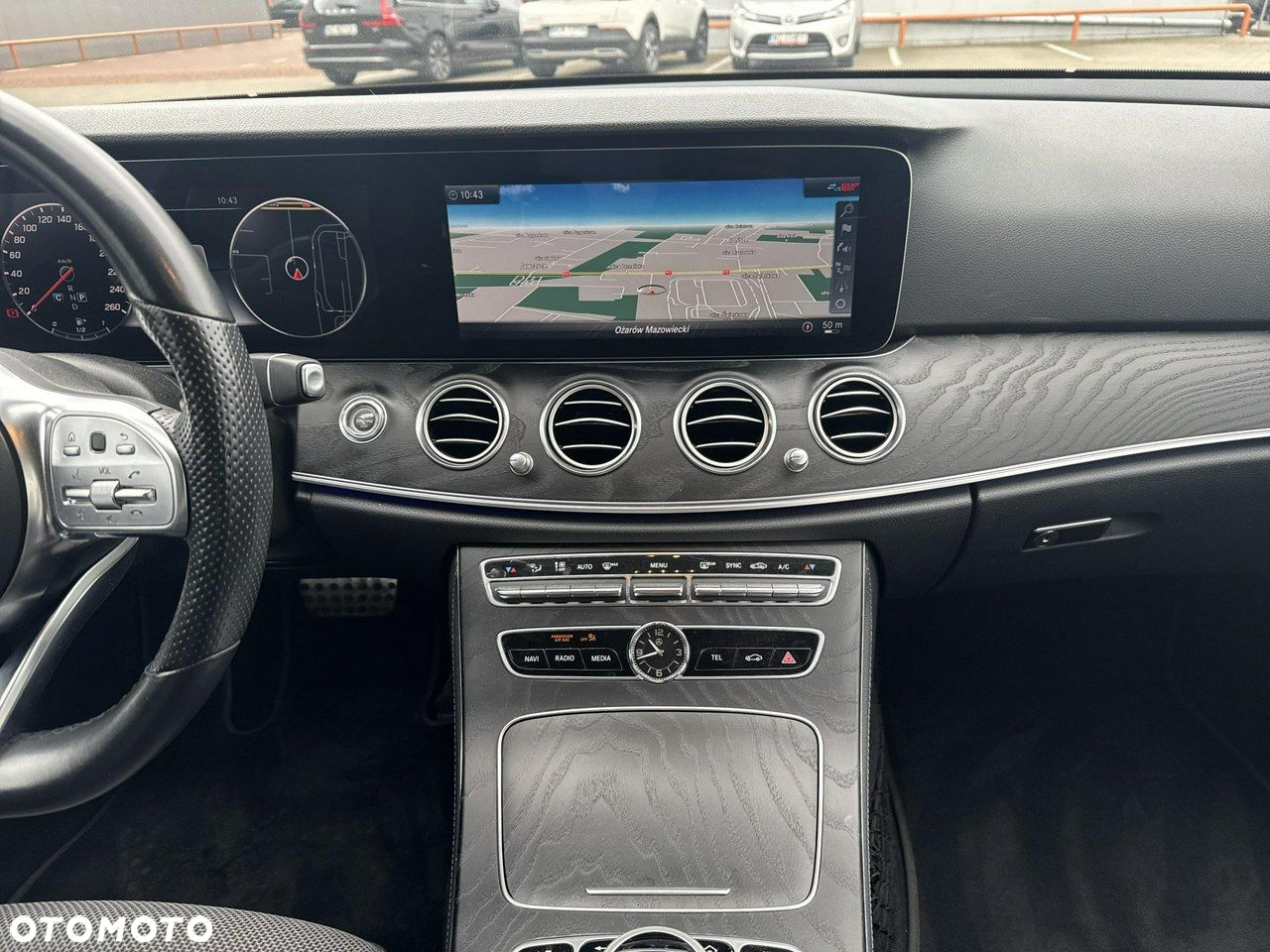 Mercedes-Benz Klasa E 200 4-Matic AMG/Avantgarde - 23