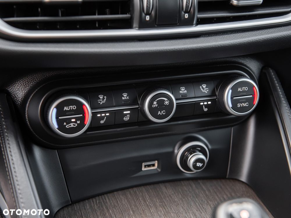 Alfa Romeo Stelvio - 27
