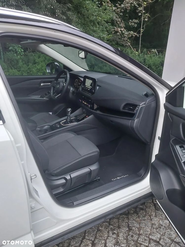 Nissan Qashqai 1.3 DIG-T N-CONNECTA - 13