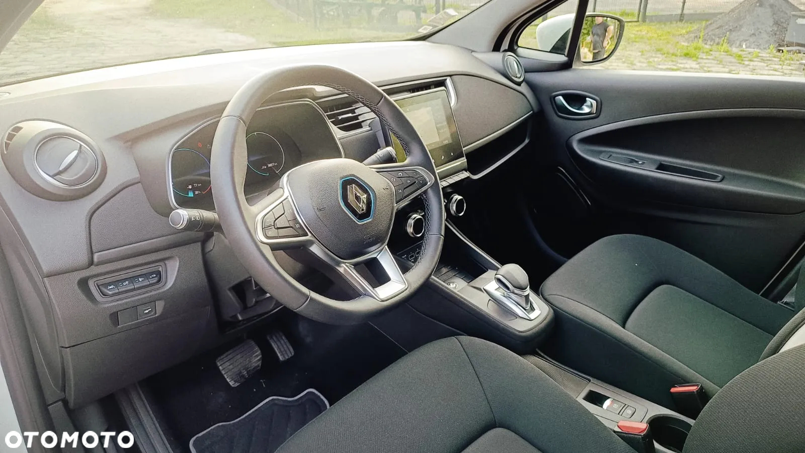 Renault Zoe - 16