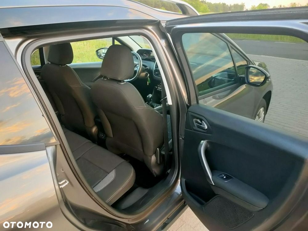 Peugeot 2008 1.6 BlueHDi Style - 16