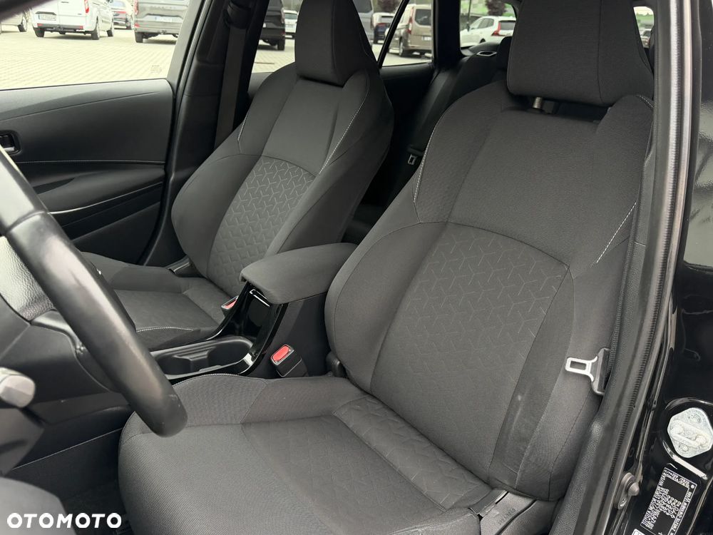 Toyota Corolla 1.8 Hybrid Comfort - 17