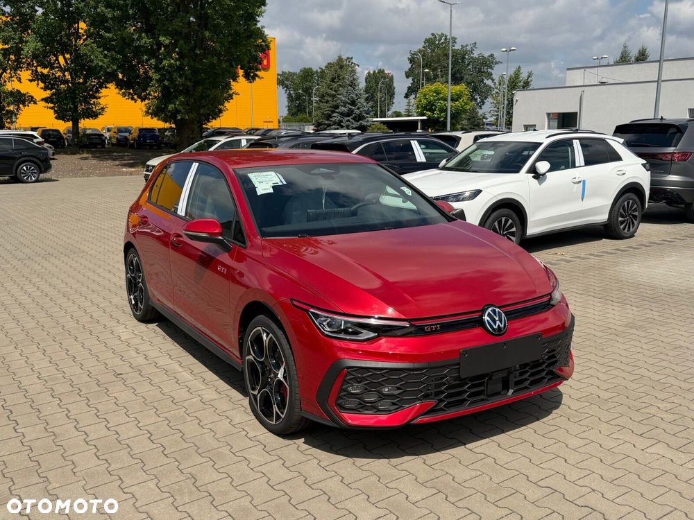 Volkswagen Golf - 2