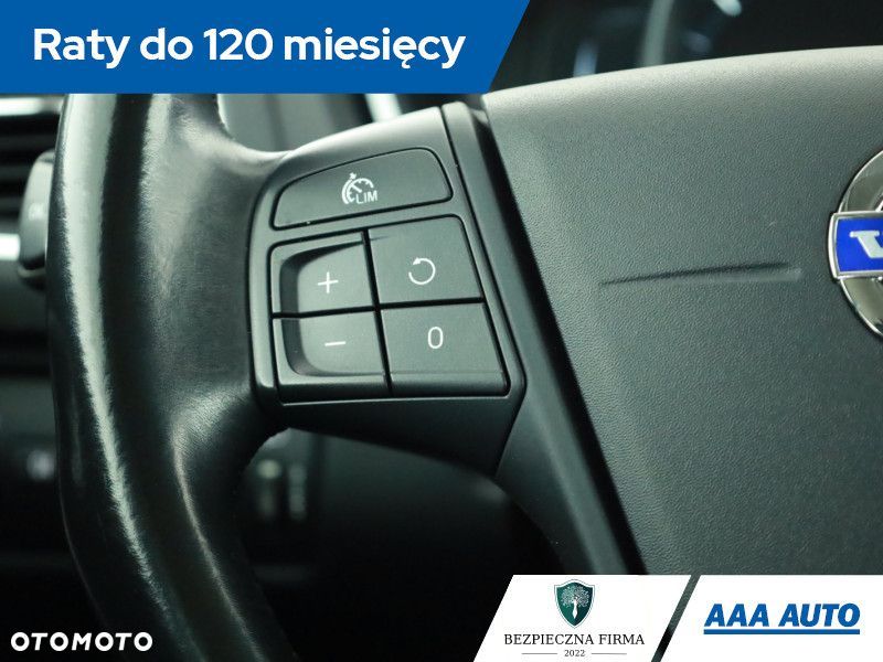 Volvo V40 - 16