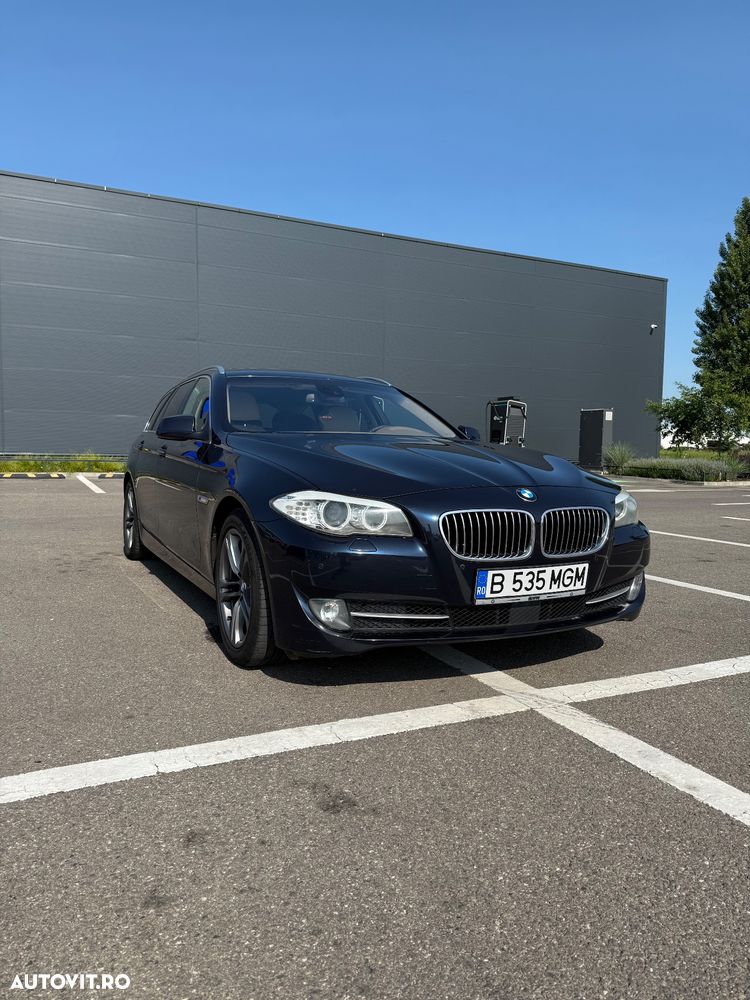 BMW Seria 5 520d Aut. Luxury Line - 2