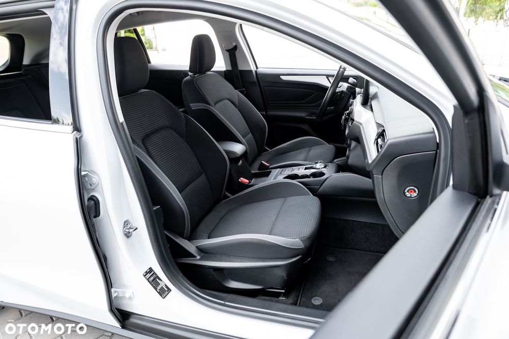 Ford Focus 2.0 EcoBlue Active - 24