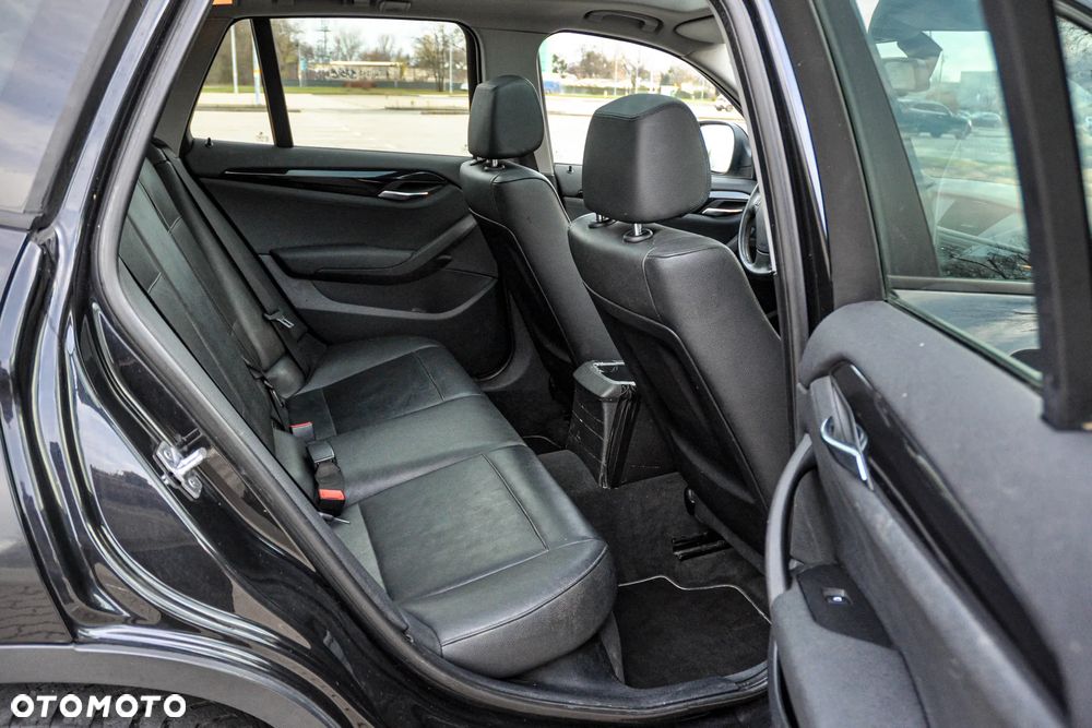 BMW X1 xDrive18d - 12