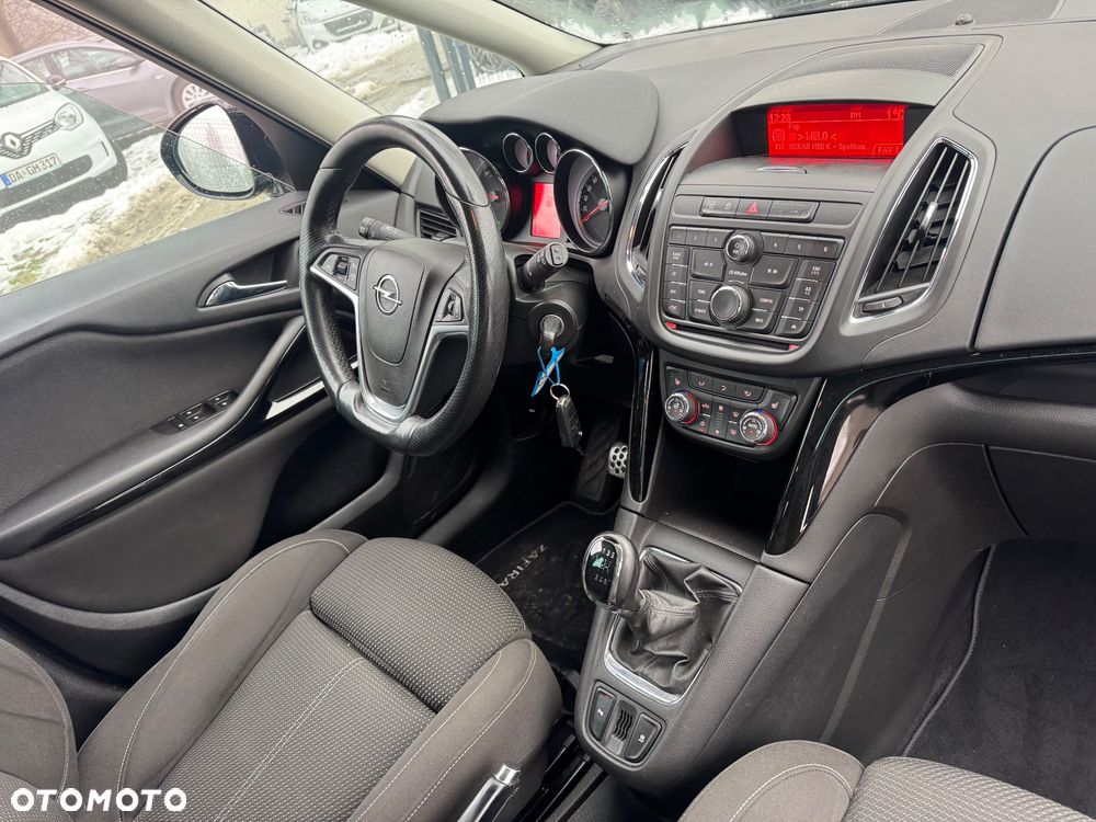 Opel Zafira - 19