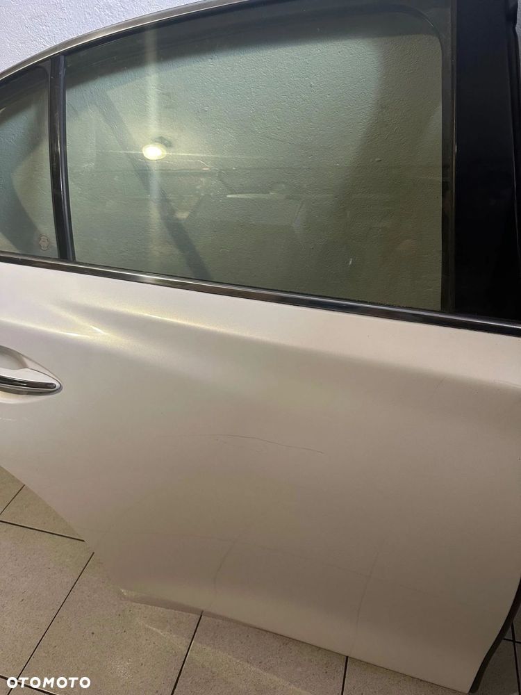 Infiniti Q50 Drzwi prawy tył - 3