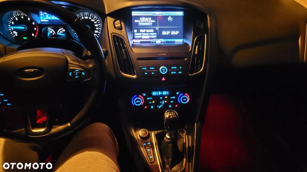 Ford Focus 1.5 EcoBoost STart-Stopp-System ST-LINE - 31