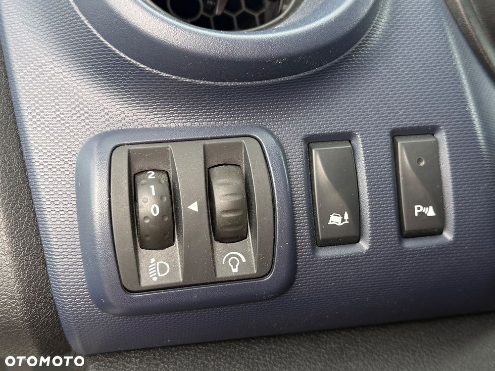 Opel Vivaro - 14