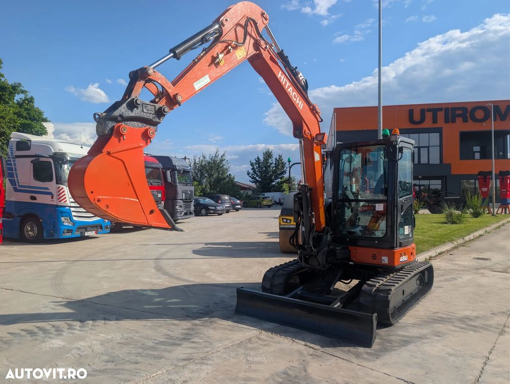 Hitachi ZX48U-6, 2023, 2.662h, CUPLA RAPIDA HIDR+3 CUPE NOI, Lama nivelare, Masa operationala 5t, latime 2m, ad sapare 4m, ridica 2,6t, Aer cond, Antifurt, senile 80% ok, posibil leasing 4 ani, PROMOTIE 39.500 EUR+Tva - 2
