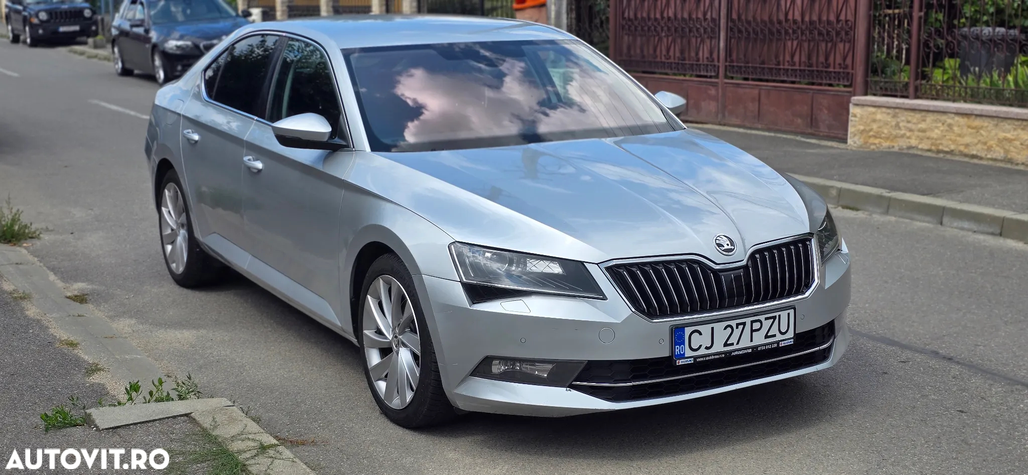Skoda Superb 2.0 TDI DSG Style - 2