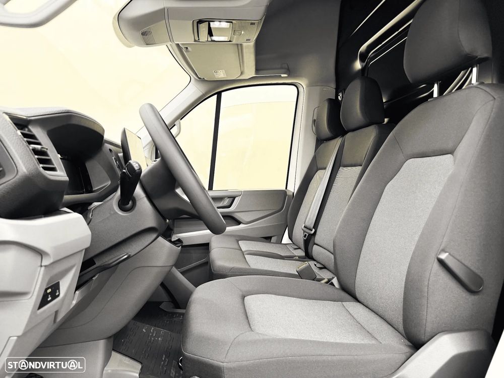 VW Crafter 35 Cargo L4H3 - 11