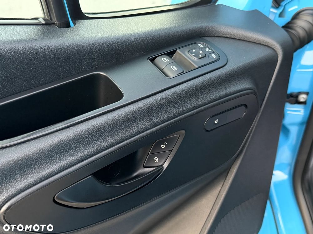 Mercedes-Benz SPRINTER // 319 CDI // 3.0 V6 190 KM // AUTOMAT // MAŁY PRZEBIEG //  BEZWYPADKOWY // L2H1 // FULL LED // SALON PL // 1 WŁ // - 31