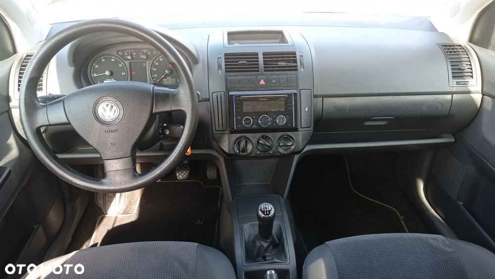 Volkswagen Polo 1.2 Tour - 37